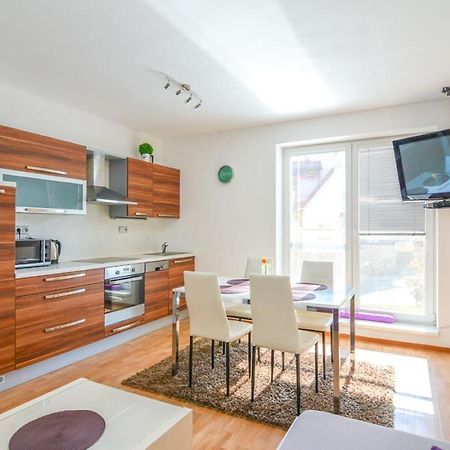 Apartman U Kostela เดชท์เน ออร์ลิซกี โฮราค ภายนอก รูปภาพ